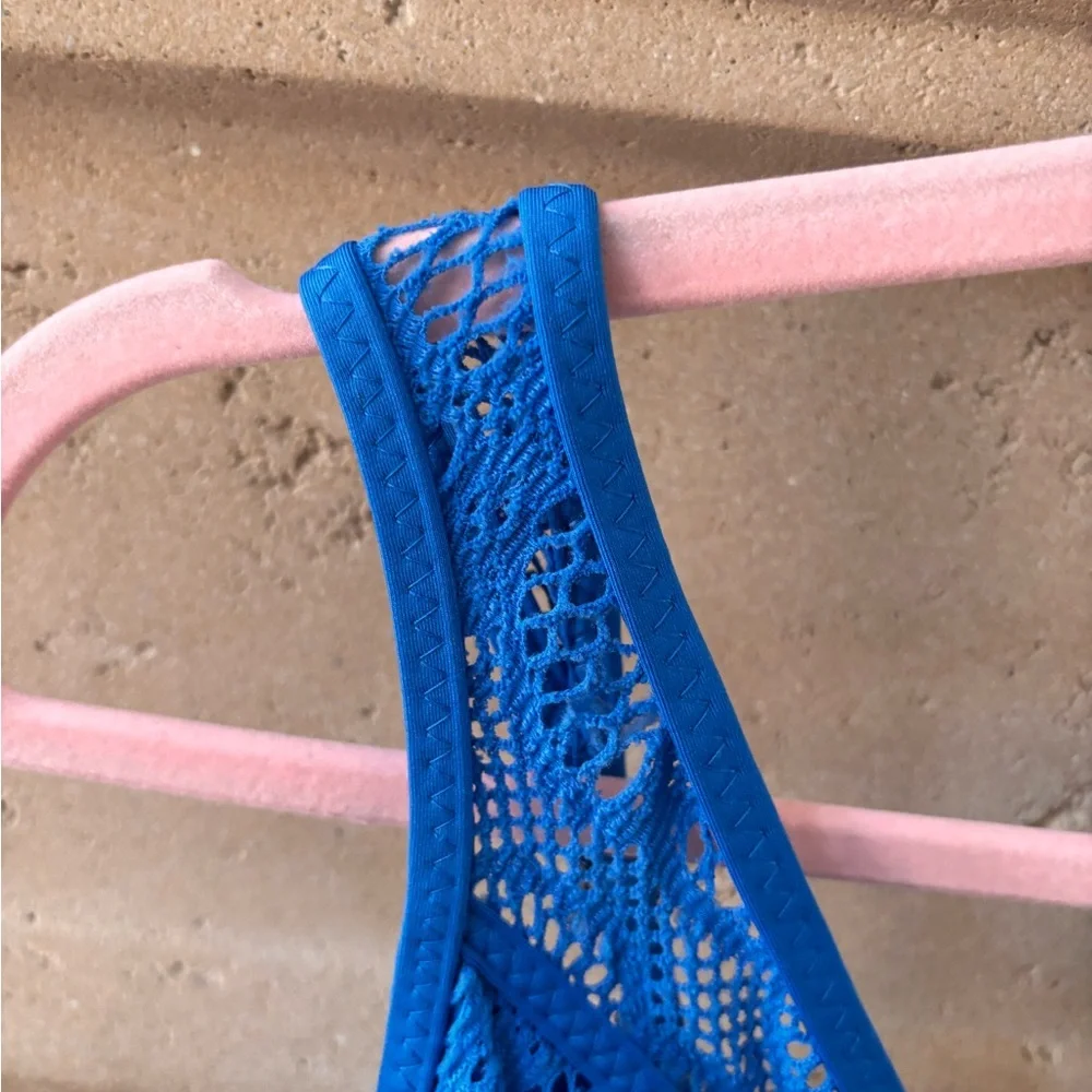 BECCA Blue Color Play Crochet Plunge One-Piece Swimsuit Size XL - Picture 6 of 7